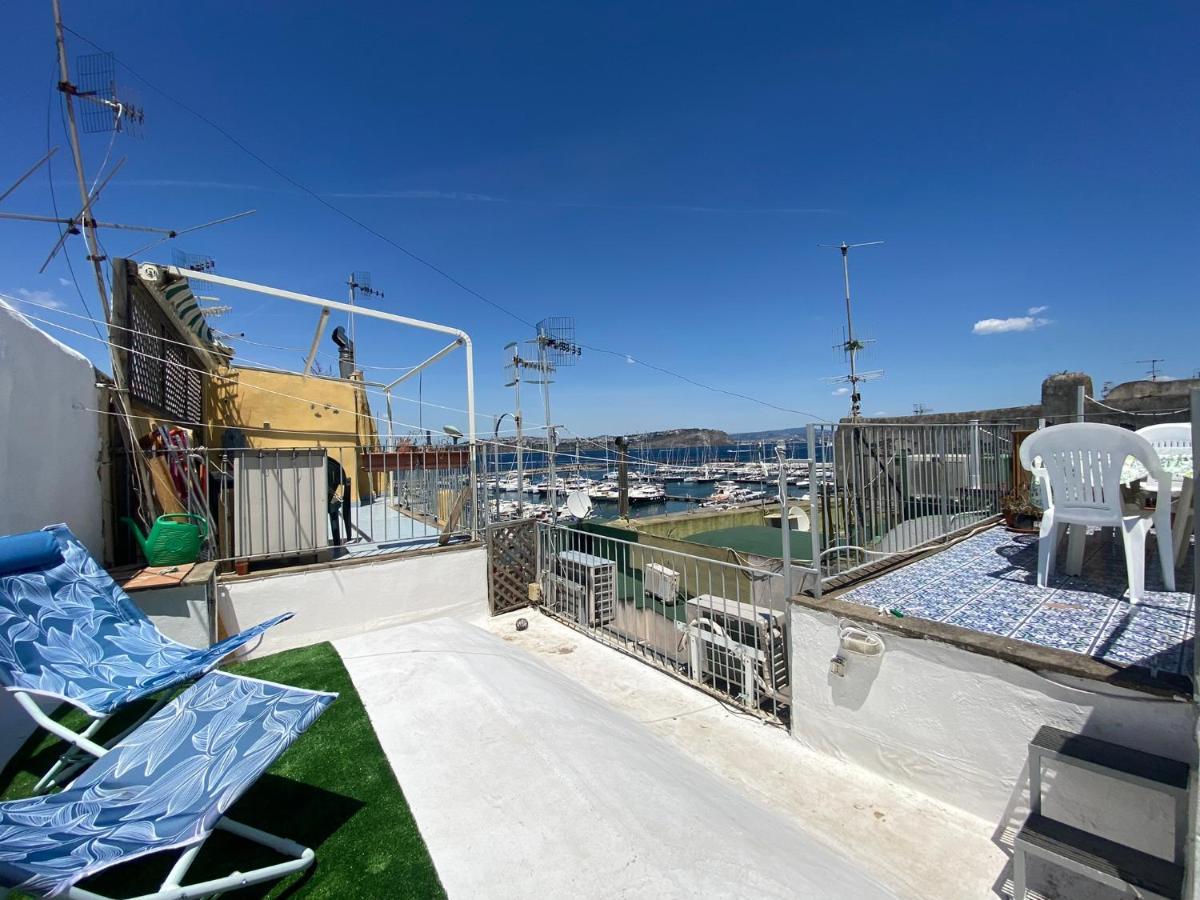 Procida Marina Grande Apartment Exterior photo